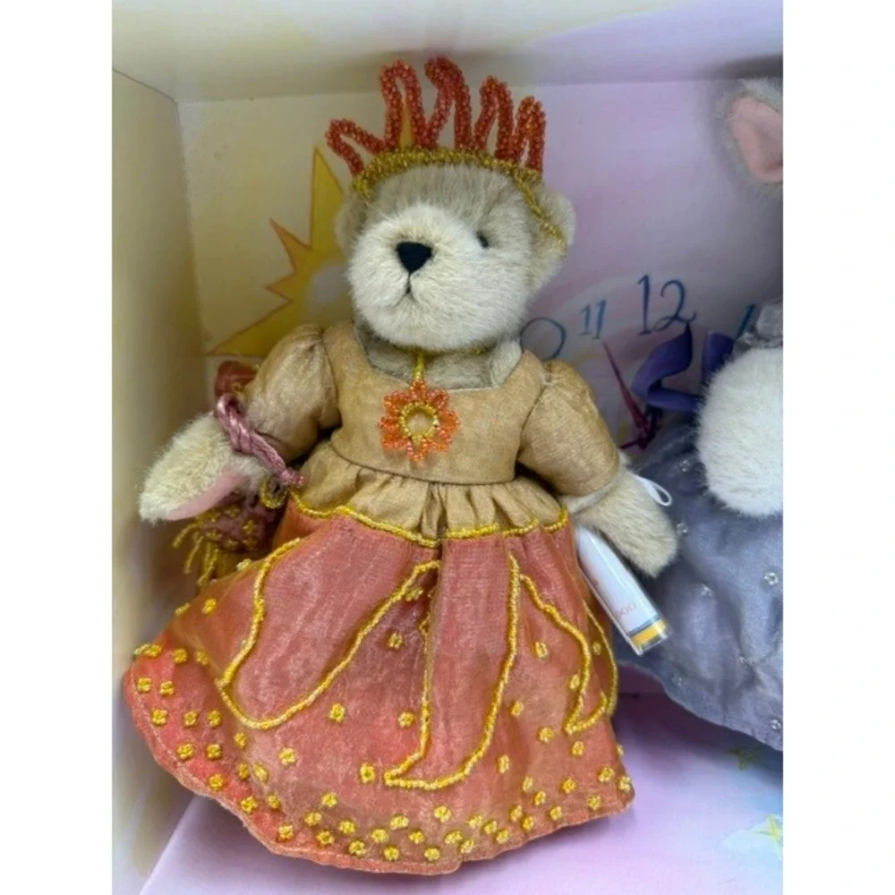 Muffy VanderBear Hoppy VanderHare Millennium Collection Dusk to Dawn Set 2000